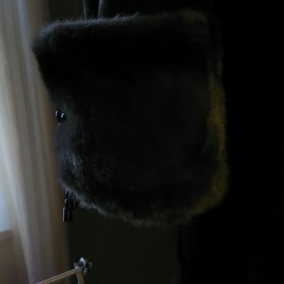 NWOT Fun Faux Fur Hooded Coat and warm! - Picture 5 of 5